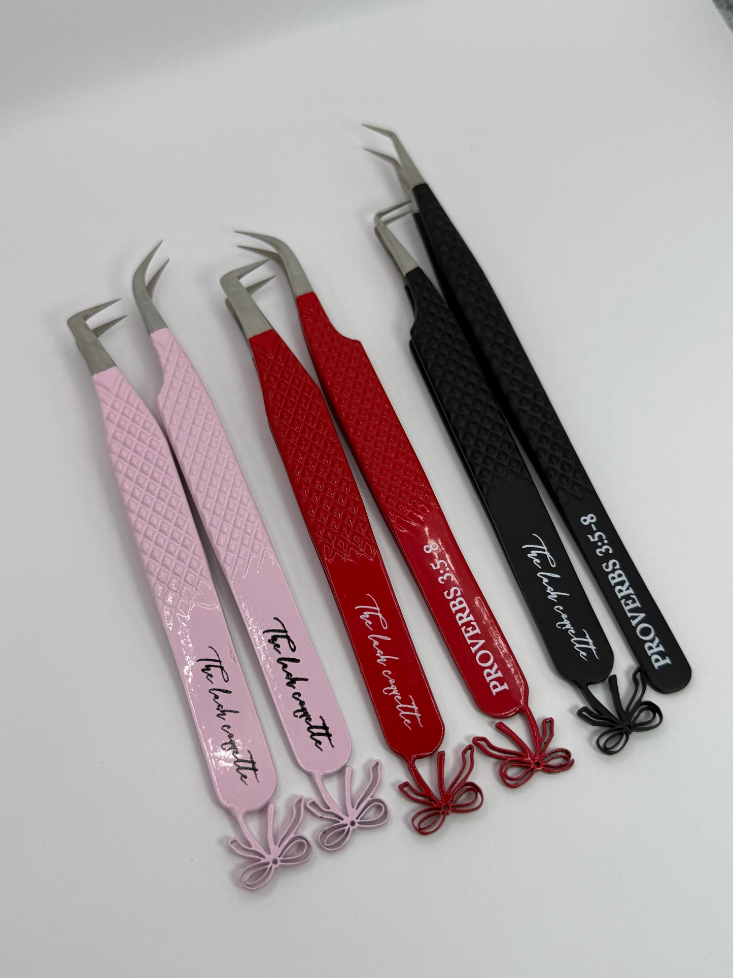 Coquette Tweezers 🎀