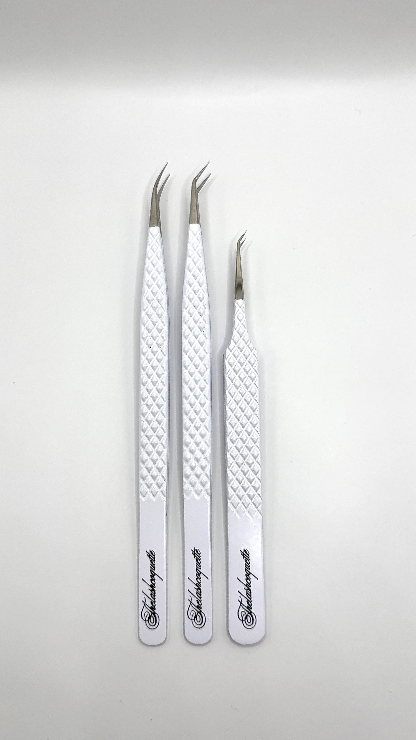 Chic White Fiber-Tip Tweezers