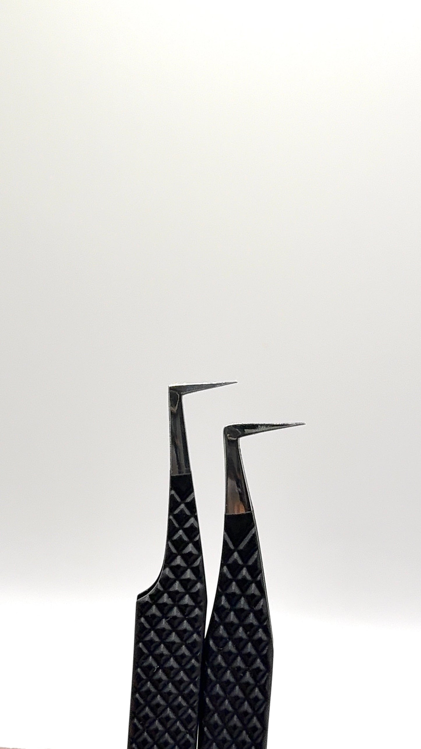 Matte Black Fiber-Tip Tweezers